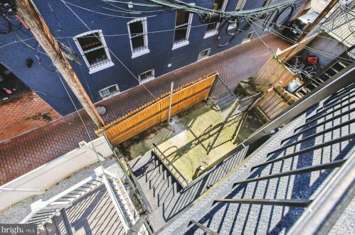 3005 11th St, Washington DC  20001-3905 exterior