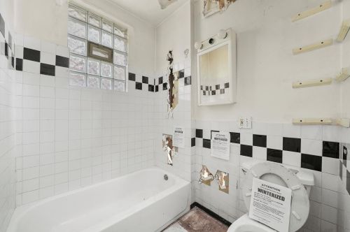 1912 Homan Ave, Chicago IL 60623-2637 exterior