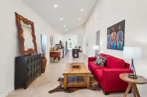 930 8th Ave, Tucson AZ  85701-3014 exterior