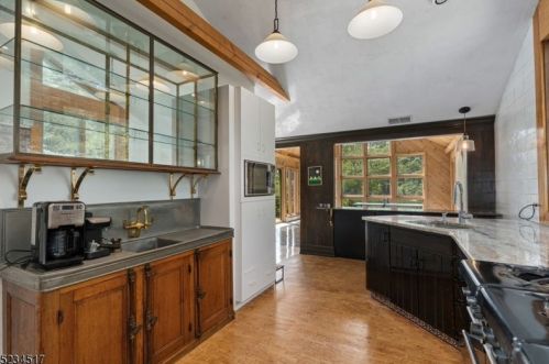 16 Is Trl, Sparta NJ 07871 exterior