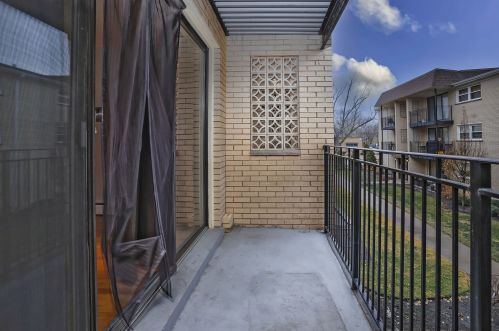 6563 Harlem Ave, Chicago IL 60631-3926 exterior