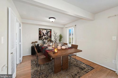 5537 Burnside Dr, Rockville MD 20853-2457 exterior