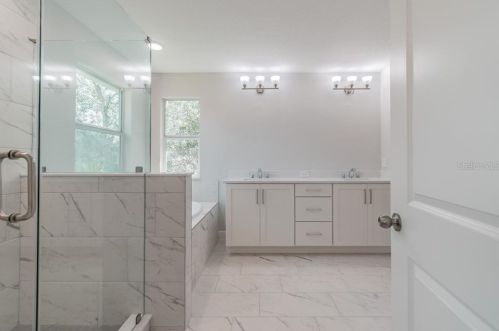 2113 Carmen St, Tampa FL 33606-1202 exterior