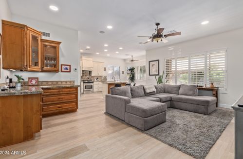 1053 Buena Vis Dr, Chandler AZ 85249-8610 exterior