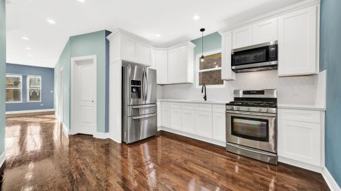 2052 68 Pl, Chicago IL 60629-4126 exterior