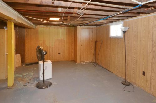 2103 Miles Ave, Kalamazoo MI  49001-5132 exterior