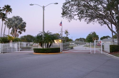 2508 Anchorage Cv, Fort Pierce FL 34952-6235 exterior