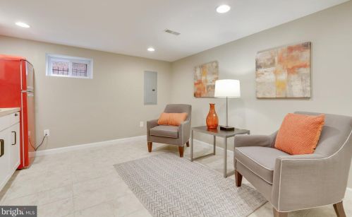 7624 9, Washington DC 20002-3731 exterior