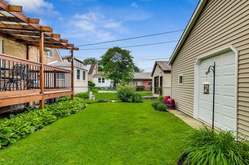 6229 Kildare Ave, Chicago IL 60652-3615 exterior