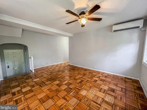 1647 Fitzgerald Ln, Alexandria VA  22302-2004 exterior