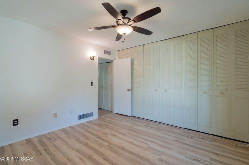 5716 Grant Rd, Tucson AZ 85712-2341 exterior