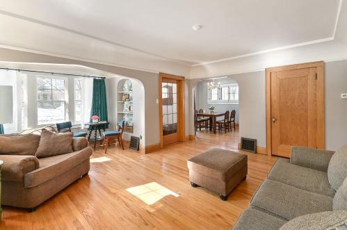 2476 Lefeber Ave, Milwaukee WI 53213-1220 exterior