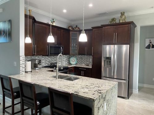 3480 12 Ave, Naples FL 34120-3446 exterior