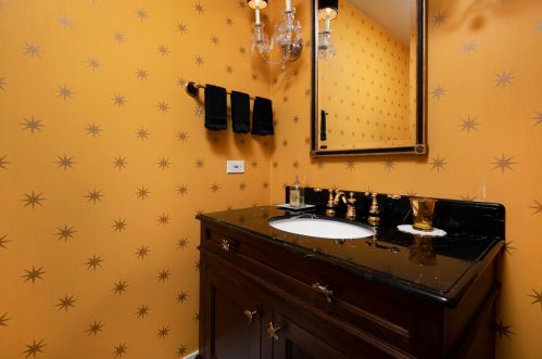 2039 Mohawk St, Chicago IL 60614-4514 exterior