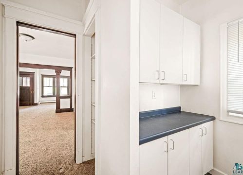 18 5 St, Duluth MN 55804-1341 exterior