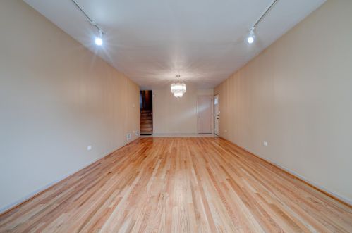 1713 72nd Ct, Chicago IL  60707-4204 exterior