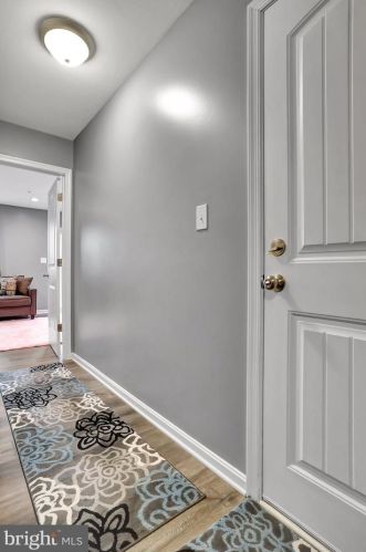 77 Overlook Dr, Hanover PA 17331-9136 exterior