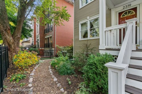 2319 Montrose Ave, Chicago IL 60618-1658 exterior