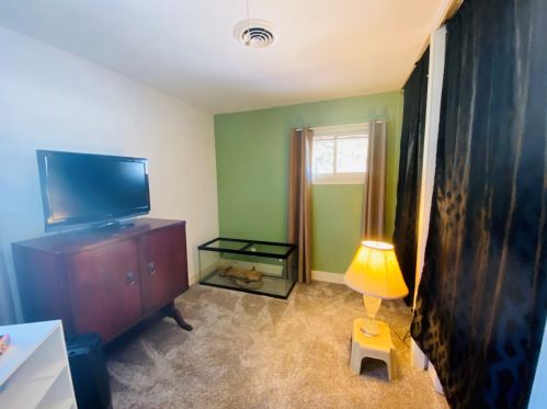 6023 Holt Ave, Milwaukee WI 53219-4356 exterior