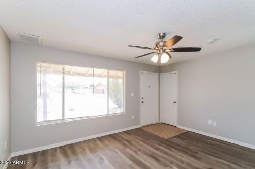 2038 54th Ln, Phoenix AZ  85035-3731 exterior