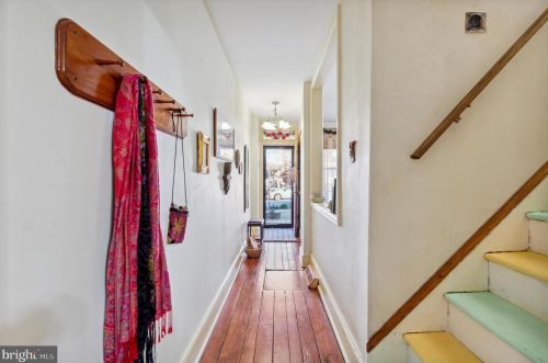 402 Olive St, Media PA 19063-2812 exterior