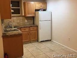 694 Brush Ave, Bronx NY  10465-1855 exterior