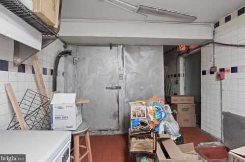 1336 Girard Ave, Philadelphia PA 19122-4212 exterior