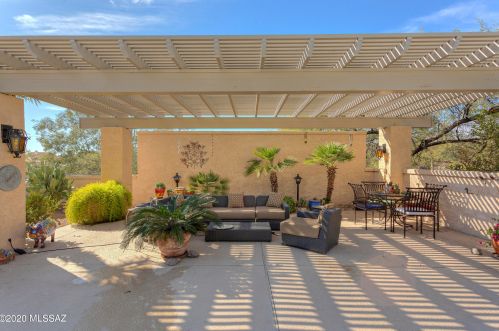 1021 Msn Twin Buttes Rd, Green Valley AZ 85622-8320 exterior