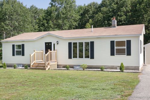 460 Wire Rd, Wells, ME 04090-6311