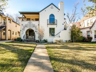3525 Westminster Ave, Dallas TX  75205-1283 exterior
