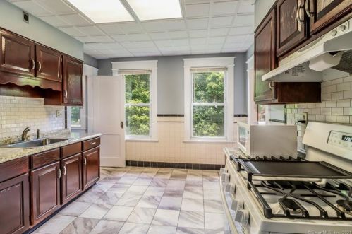 63 Emmett Ave, Derby CT 06418-1231 exterior