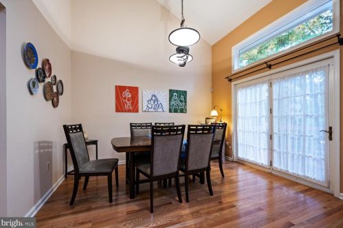 53 Primrose Cir, Princeton NJ 08540-9416 exterior