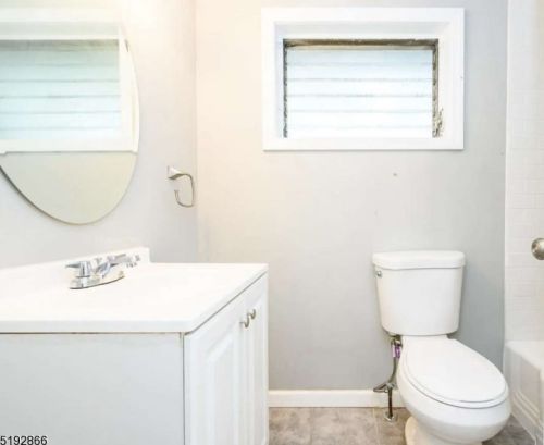 15 Douglas St, Perth Amboy NJ  08863-2205 exterior