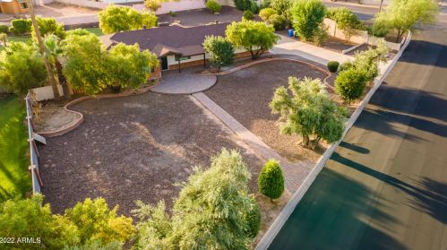 4450 54th St, Phoenix AZ 85018-1905 exterior