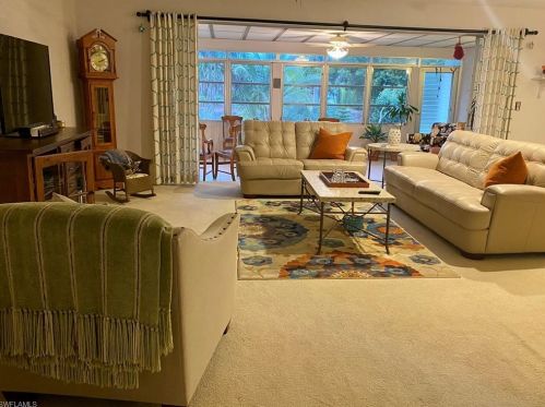 4473 19 Pl, Naples FL 34116-6405 exterior