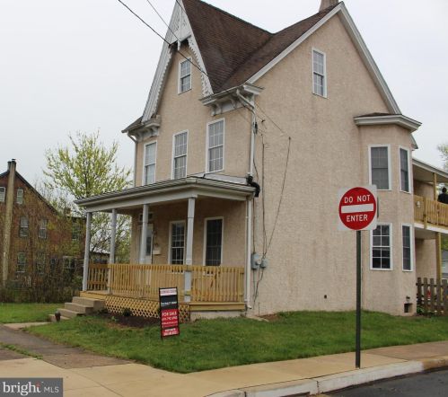 429 Vine St, Pottstown PA  19464-6531 exterior