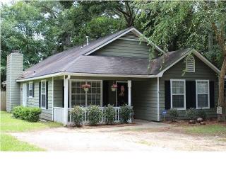 53 Bishop Ln, Mobile, AL 36608-5800