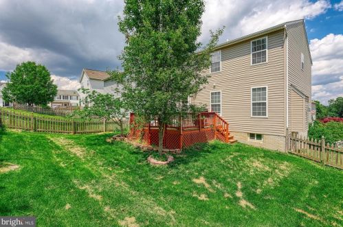 78 Menlena Cir, Hanover PA  17331-8662 exterior