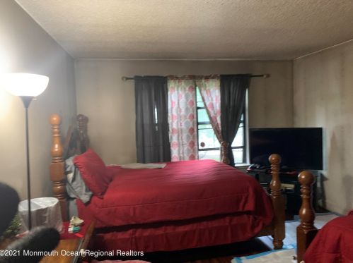 100 Daffodil Dr, Jackson Twp, NJ 08527-4171