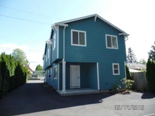 7235 Division St, Portland OR  97206-1159 exterior