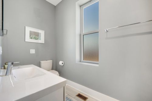 2536 Linden Pl, Chicago IL 60647-2626 exterior