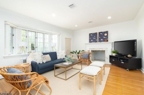 1 Osborne Ter, Maplewood, NJ 07040-3113