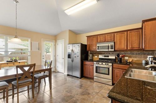 1825 Bill Baker Dr, Austin TX  78748-3018 exterior