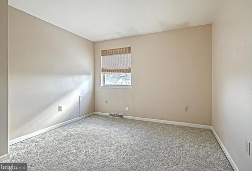 154 Ctr St, Hanover PA 17331-2828 exterior