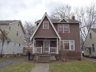 2301 Tuxedo Ave, Cleveland OH  44134-1544 exterior
