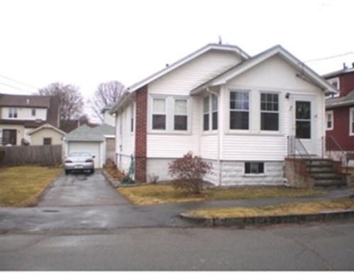 44 Cliff St, Quincy, MA 02169-1420