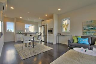 8759 15th Ave, Seattle WA  98117-3502 exterior