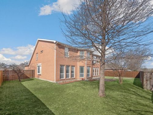 5210 Golfside Dr, Frisco TX 75035-8296 exterior