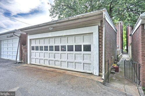 746 New Holland Ave, Lancaster PA 17602-2137 exterior