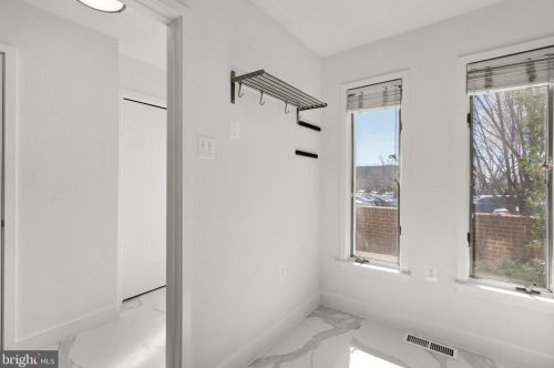 4341 Embassy Park Dr, Washington DC 20016-3607 exterior